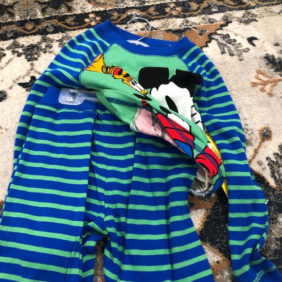 Pajama set! - Picture 2 of 2